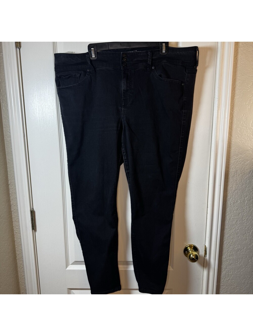 Torrid Women Plus Size 22R Black Super Soft Jegging Skinny Jeans Stretch